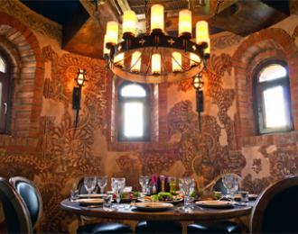 Ресторан в Средневековом Замке